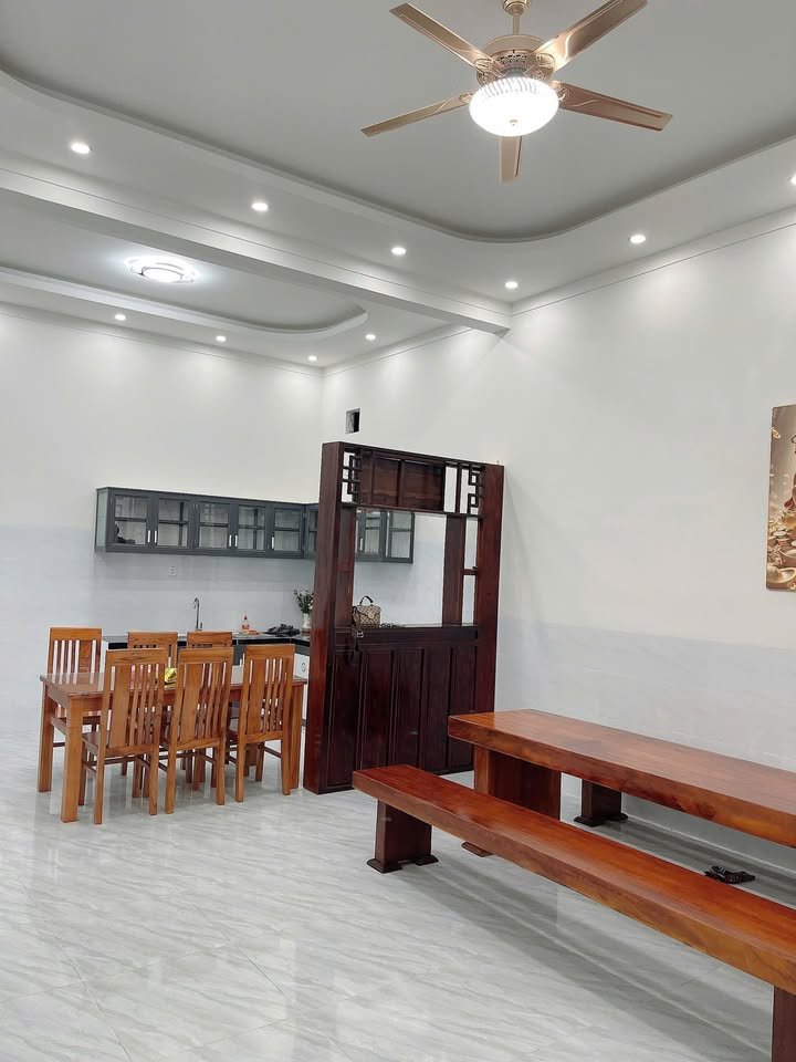 Nhà mới xây Hòa Phú, Buôn Ma Thuột 260m² giá 1.6 tỷ - Dọn vào ở ngay!