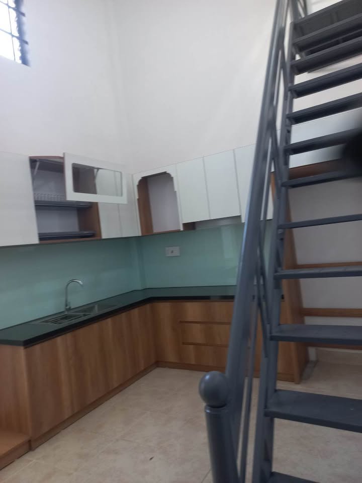 Nhà hẻm 102 Nguyễn Tất Thành, Buôn Ma Thuột 94m² giá 3 tỷ - Đường rộng ô tô vào tận nơi!