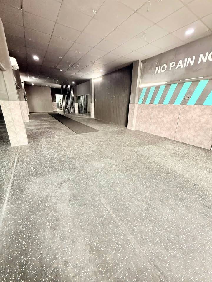 Sàn văn phòng cho thuê tại Bành Văn Trân, Tân Bình 120m² - Trống sẵn vào ngay!