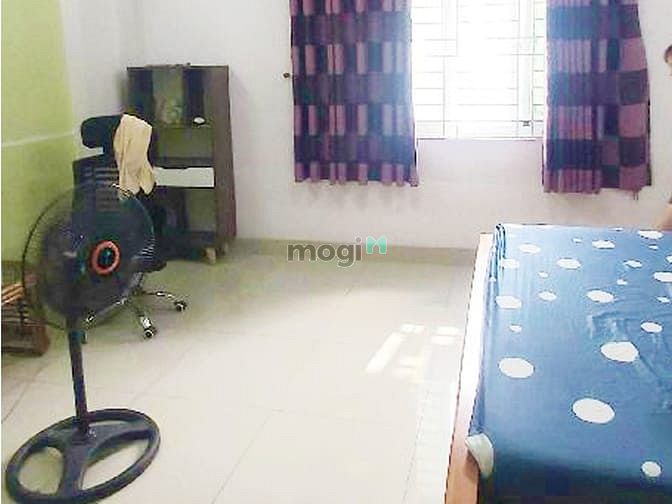 Phòng trọ 24m² tại Đường 8 Lò Lu chỉ 2,5 triệu - Gần Đại Học và đầy đủ nội thất cao cấp!