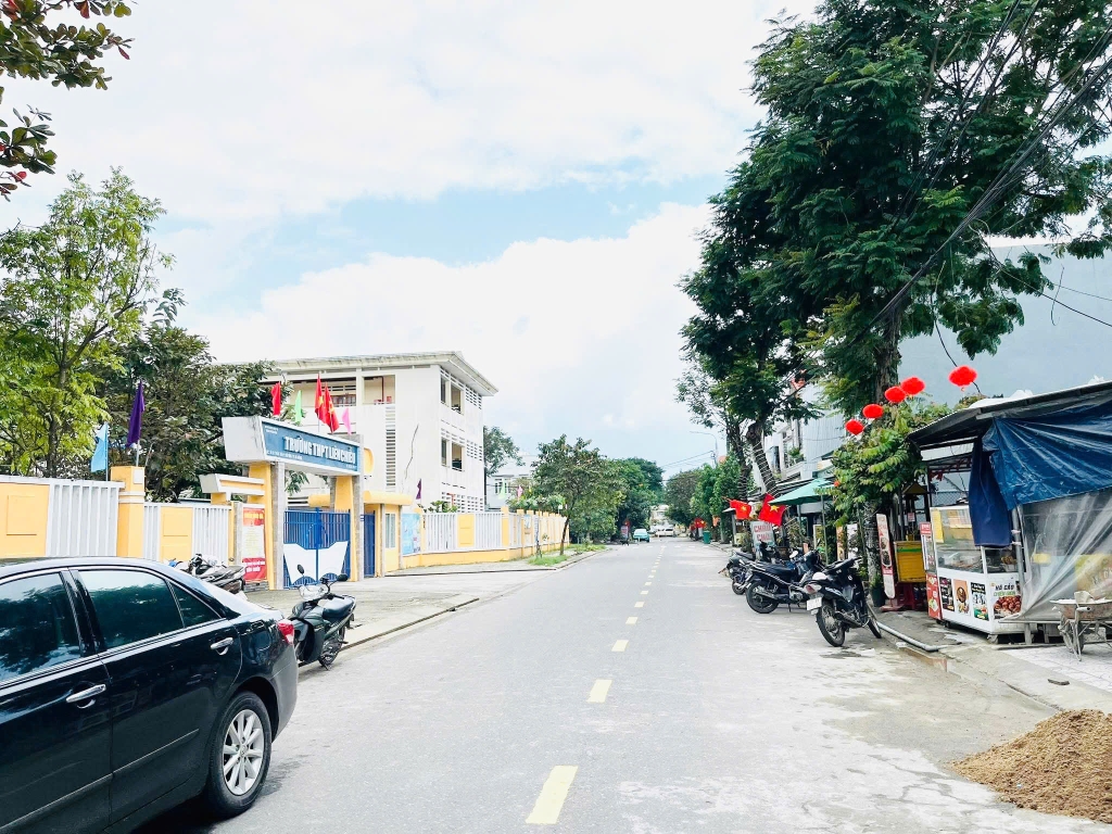 Bán đất mặt tiền Trần Tấn 121.5m² giá 6.2 tỷ - Cơ hội đầu tư tuyệt vời!