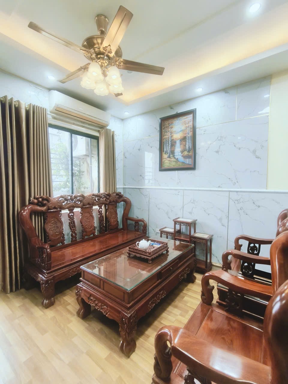 Căn hộ Chung Cư Resco Cổ Nhuế 101m² giá 6.5 tỷ - Lô góc thoáng sáng, chính chủ bán nhanh!