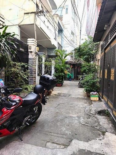 Nhà 2 tầng đường Huỳnh Văn Bánh, Phú Nhuận 46m² giá 6.8 tỷ - Vị trí đắc địa, sống an yên!