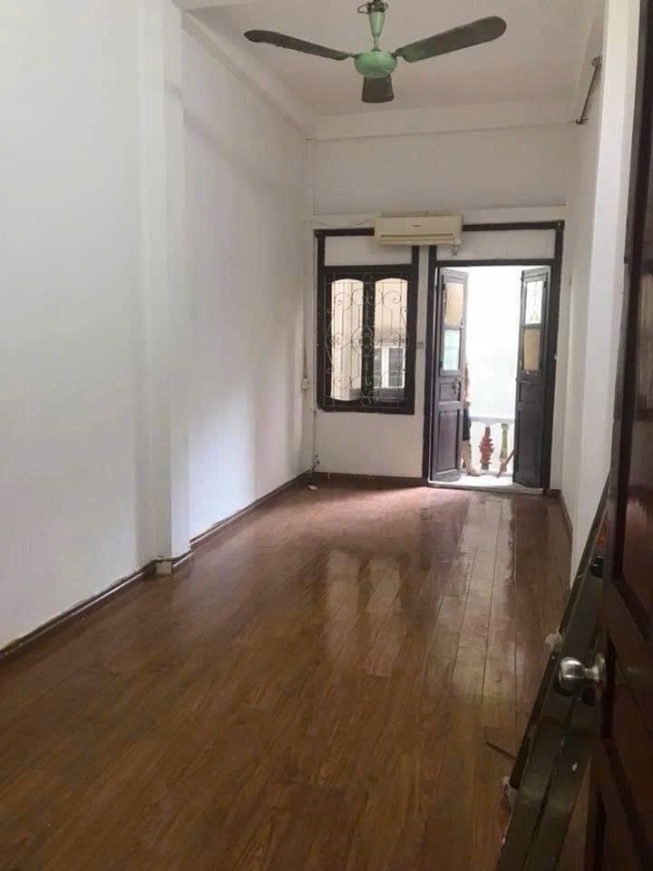 Nhà phố Trần Quý Cáp 36m² giá 7 tỷ - Kinh doanh sầm uất, tiện ích đầy đủ!