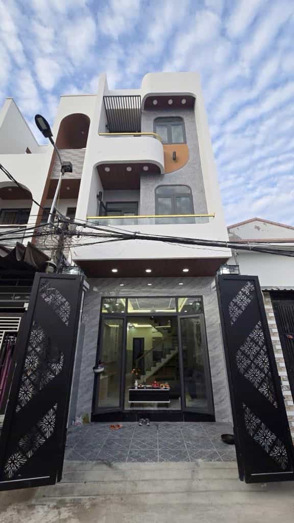 Nhà phố 4 tầng Thủ Đức 61,1m² giá 6,5 tỷ - Gần mặt tiền Lò Lu