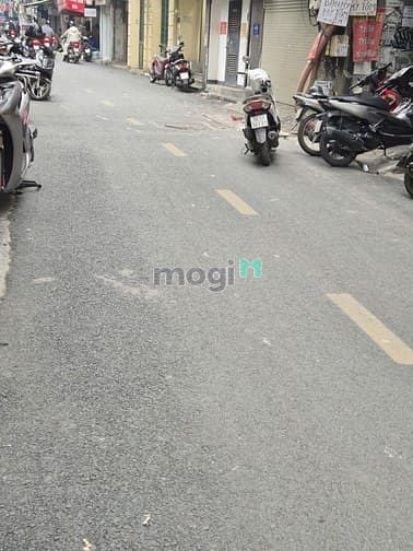 Bán nhà Mặt Phố Đông Các, 60.1m² giá 32.8 tỷ - Kinh doanh ngay!