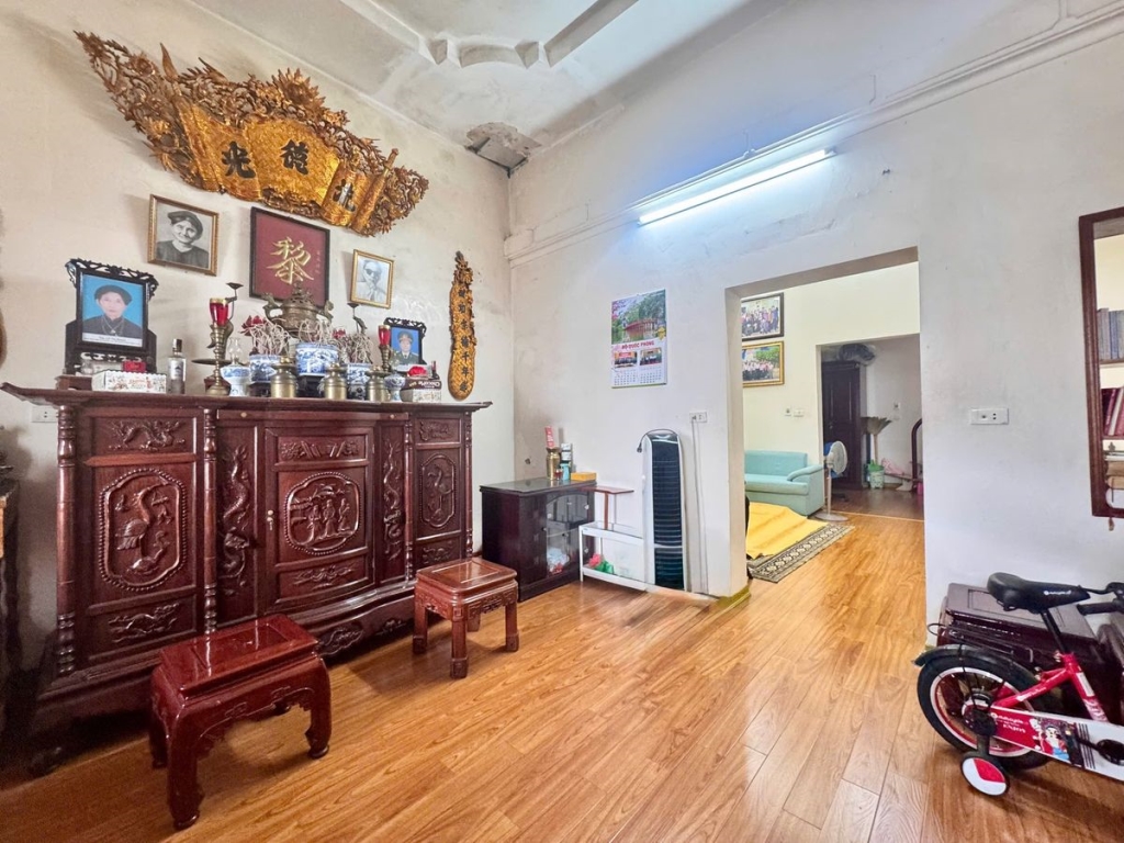 Bán nhà phố Nguyễn Văn Cừ Long Biên 54m² giá 9.75 tỷ - Kinh doanh đỉnh cao!