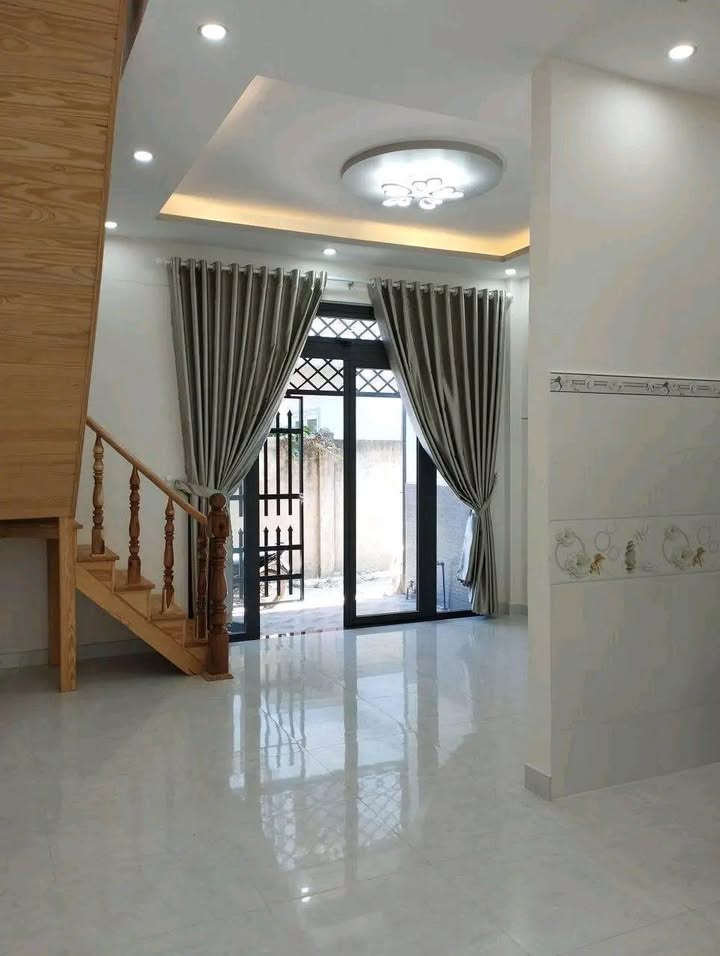 Nhà riêng Trương Văn Hoàn, P9 Đà Lạt 45m² giá 2 tỷ - Sổ chung, khu dân cư ổn định!