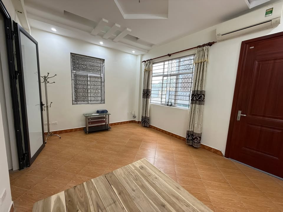 Nhà lô góc 44m² Định Công giá chỉ 990 triệu - Ô tô đỗ cửa, tiện lợi mọi bề!