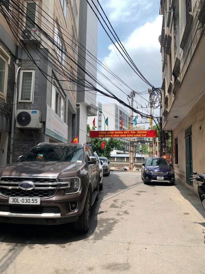 Nhà đẹp 5 tầng phố Nguyễn Lân, Thanh Xuân 42.5m² giá 7.3 tỷ - Giảm ngay 300 triệu!