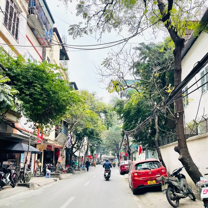 Nhà riêng Nghĩa Dũng Ba Đình 40m² giá 9.9 tỷ - Kinh doanh online thuận lợi!