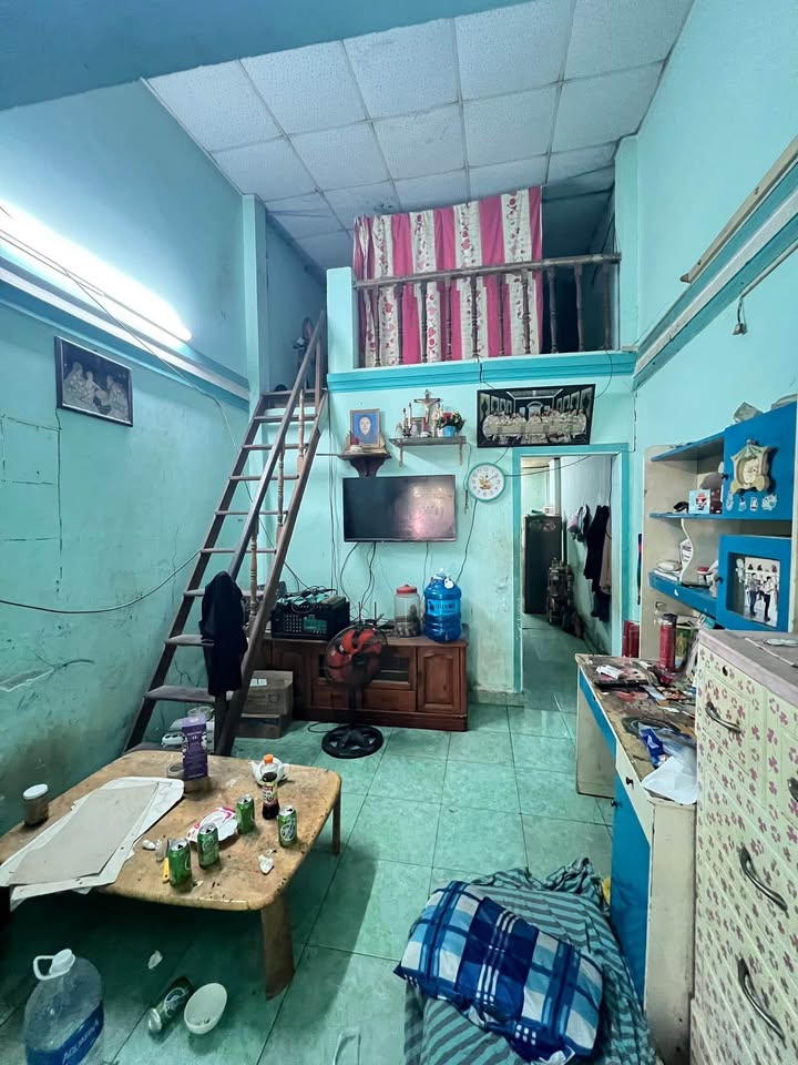 Nhà bán Hóc Môn 45m² giá 1.65 tỷ - Sổ đỏ chính chủ, pháp lý rõ ràng!