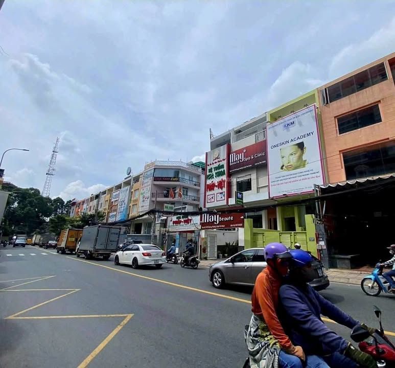Nhà mặt tiền Phổ Quang, quận Phú Nhuận 69m² giá 20 tỷ - Kinh doanh sầm uất!