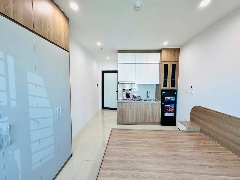 Nhà 7 tầng Võ Chí Công, Tây Hồ 33m² giá 13.5 tỷ - Đầu tư hiệu quả, cho thuê ổn định!