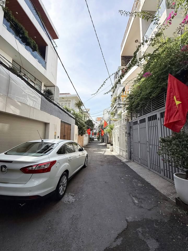 Nhà đẹp Bình Thạnh 52m² giá 8 tỷ - Sẵn sàng ở ngay với nội thất cao cấp!