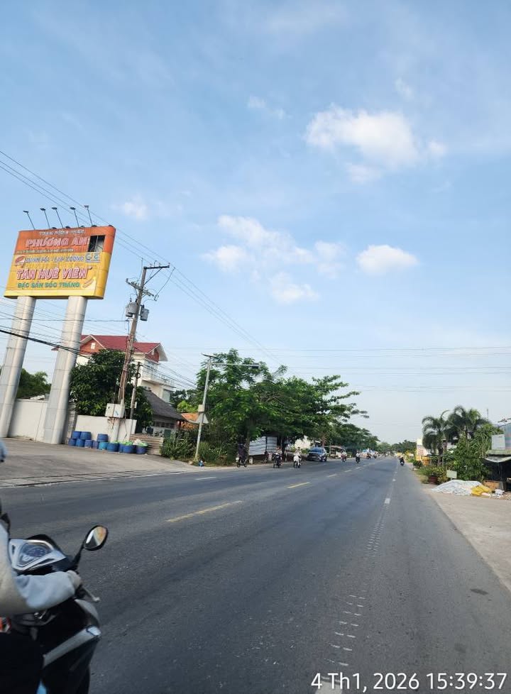 Biệt thự đẹp QL1A, xã Đại Tâm, Mỹ Xuyên 1056m² giá 8 tỷ - Cơ hội đầu tư tuyệt vời!