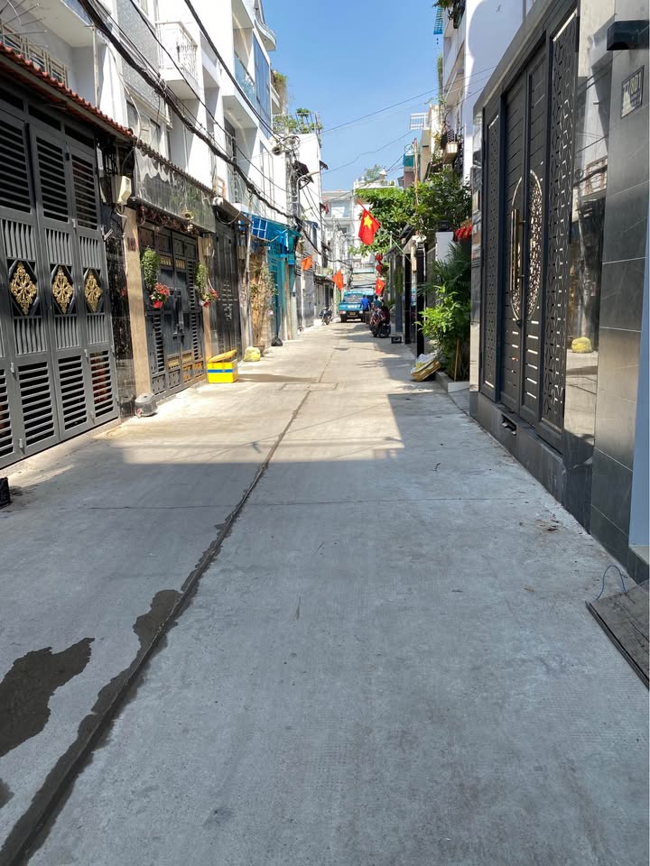 Nhà mới hẻm ô tô Nguyễn Văn Quỳ Q7 42m² giá 6 tỷ - Sẵn sàng vào ở ngay!