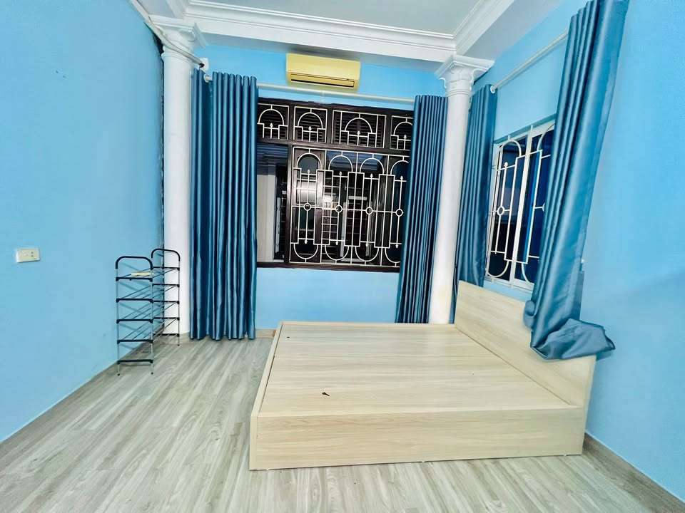 Phòng cho thuê Ngõ 337 Phạm Văn Đồng, 20m² - Full nội thất, sẵn sàng vào ở ngay!