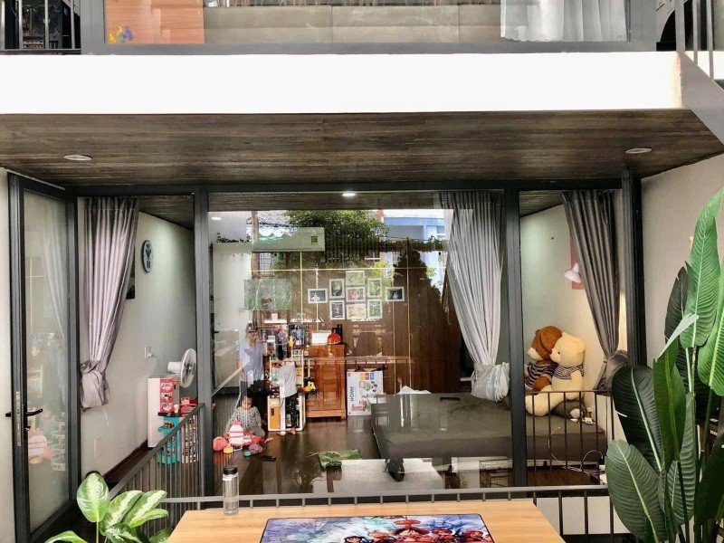 Nhà đẹp 3 tầng tại Hòa Xuân 90m² giá 6.7 tỷ - Thiết kế hiện đại, gần công viên!