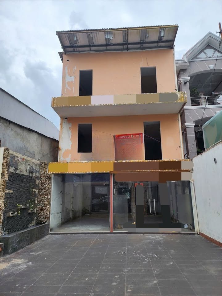 Nhà nguyên căn Nguyễn Thị Thập, Quận 7, 234m² giá 75 triệu - Sẵn sàng cho thuê!