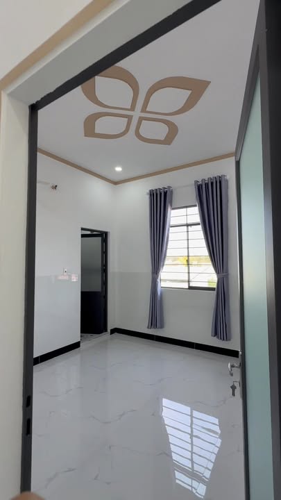 Nhà phố 2 tầng khu dân cư Long Hoa, Tây Ninh 115m² giá 2.5 tỷ - Thiết kế hiện đại, đầy đủ tiện nghi!