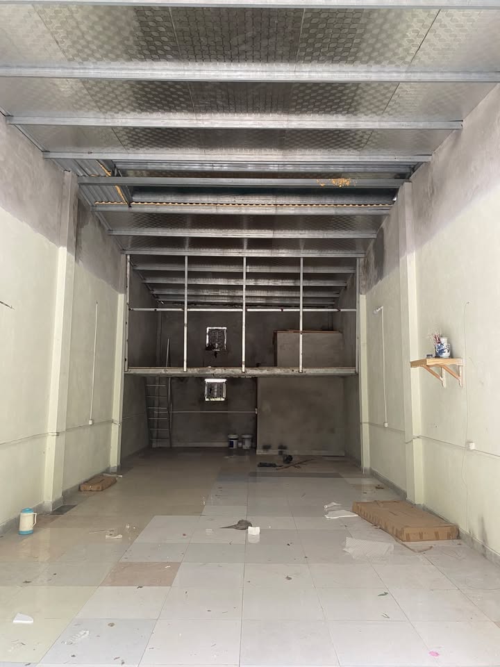 Kho cho thuê 80m² tại Duyên Thái - Vệ sinh khép kín, điện 3 pha