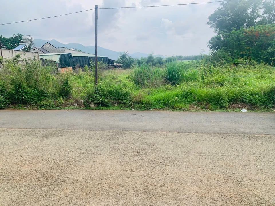 Lô đất Hòa Long Bà Rịa 198m² giá 1.4 tỷ - Đầu tư sinh lời hấp dẫn!