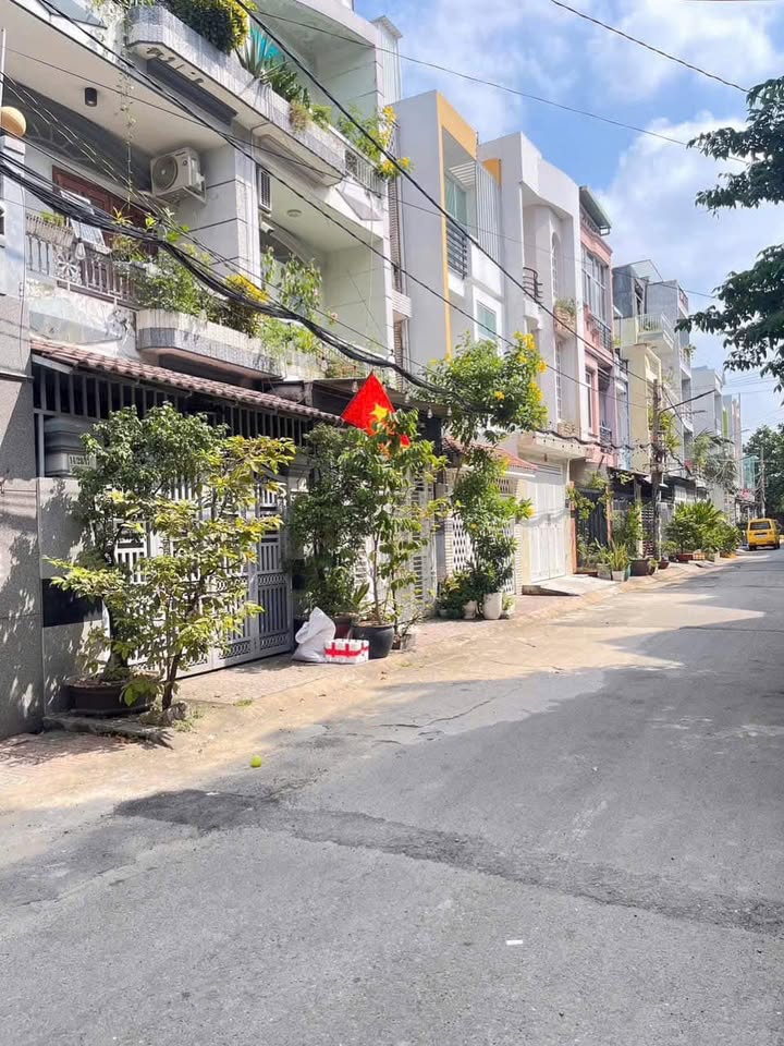 Nhà 4 Tầng 114m² tại Phạm Văn Chiêu, Gò Vấp - Sổ hồng chính chủ, giá thương lượng!