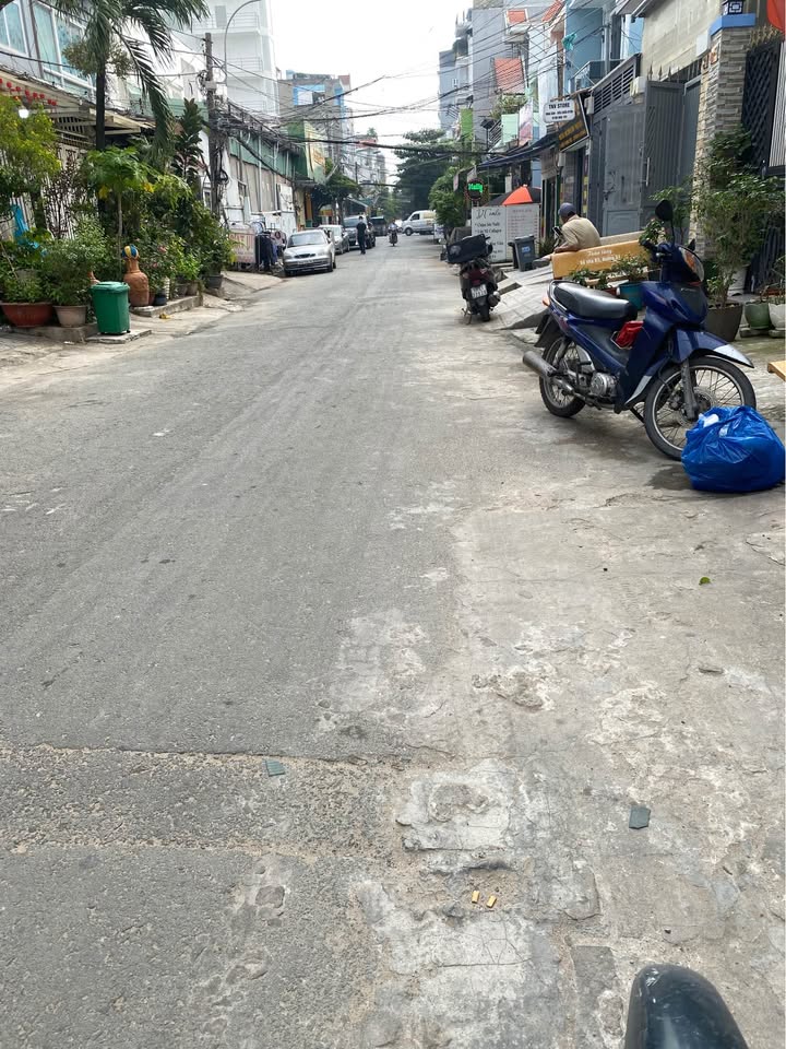 Nhà riêng Trần Xuân Soạn Q7 40m² giá 7 tỷ - Nhà mới ở ngay, hẻm ô tô!