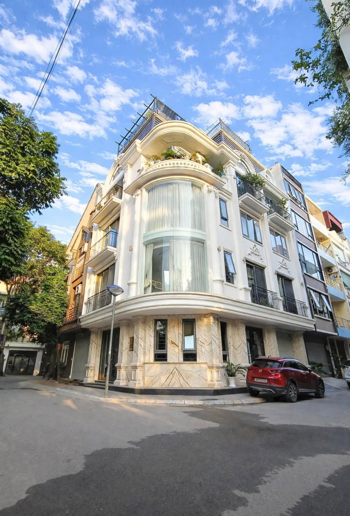 Townhouse Văn Quán 80m² giá thỏa thuận - Ô tô vào nhà, pháp lý chuẩn!