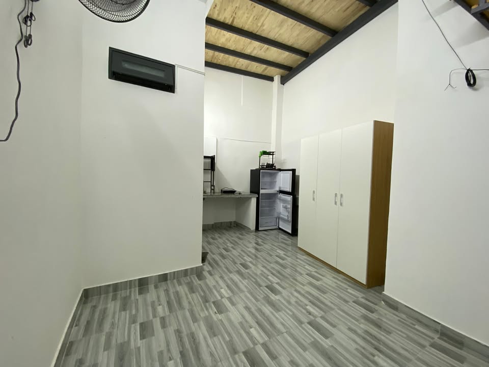 Căn gác cho thuê tại hẻm Ba Gác, Lý Chính Thắng, Q3 - Chính chủ, giá 6 triệu/tháng