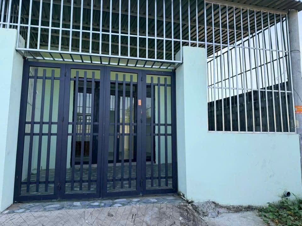 Nhà mới xây tại Phú Mỹ, 100m² giá 900 triệu - Cơ hội sở hữu tuyệt vời!