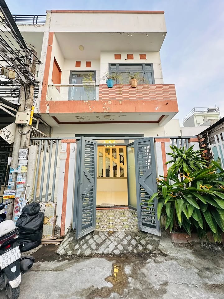 Nhà bán hẻm 120 đường Hoàng Quốc Việt, Cần Thơ 66m² giá 2.75 tỷ - Sổ hồng chính chủ!