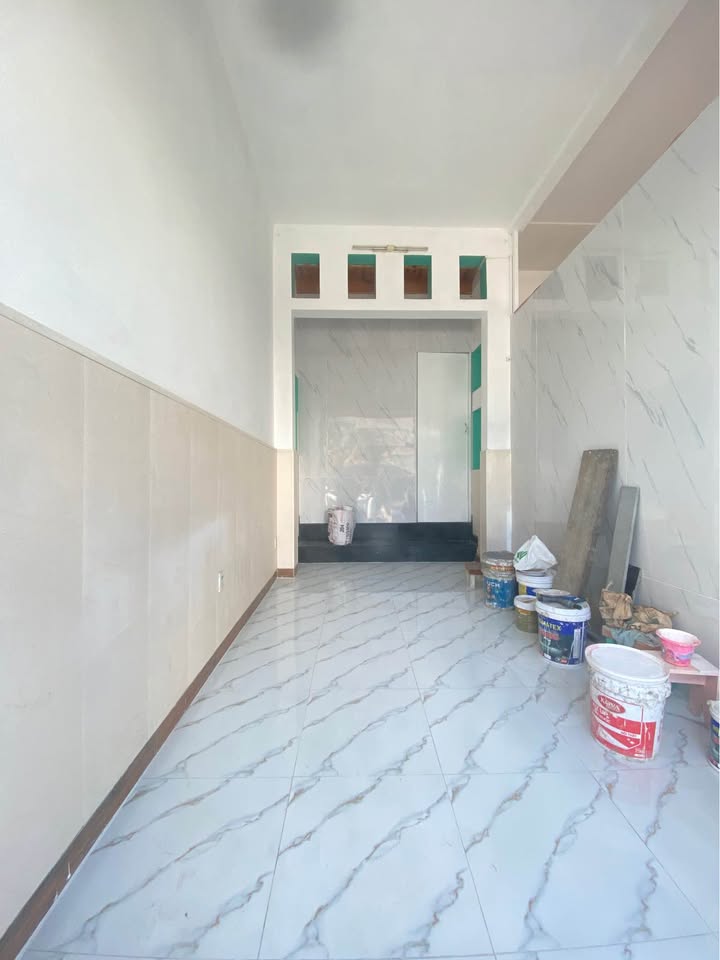 Cho thuê FrontHouse Nguyễn Công Trứ Đà Lạt 13.5m² - Giá chỉ 7.5 triệu/tháng!