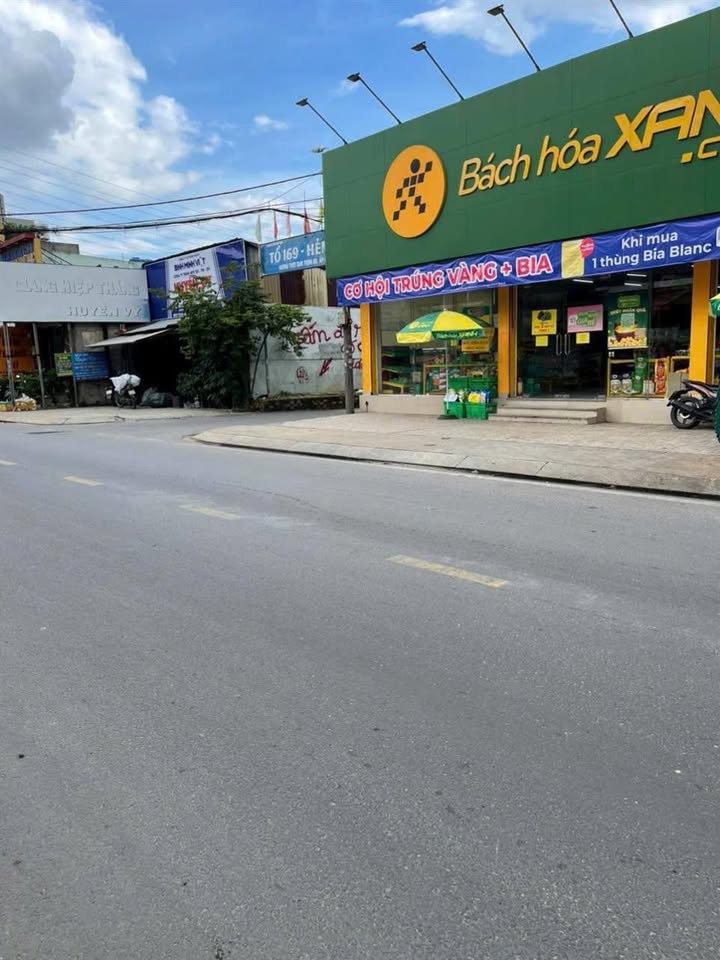 Nhà Góc 2 Mặt Tiền Đường Thới Tam Thôn 6, Hóc Môn 200m² giá 12.5 tỷ - Vị trí kinh doanh cực tốt!