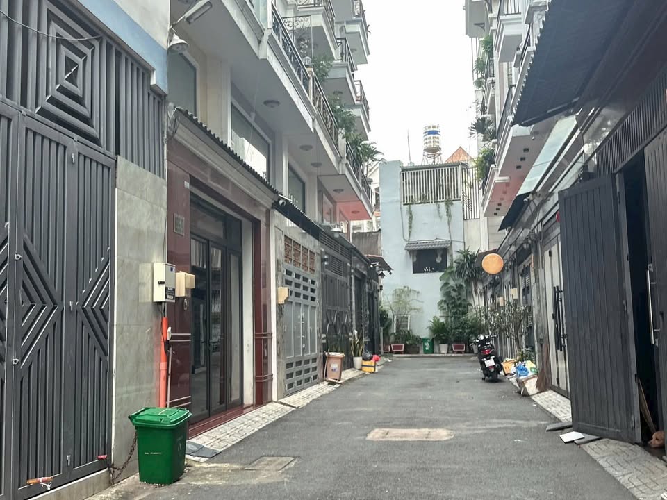 Nhà 5 tầng Thới An, Quận 12, 65m² giá 8.95 tỷ - Cơ hội sở hữu tuyệt vời!