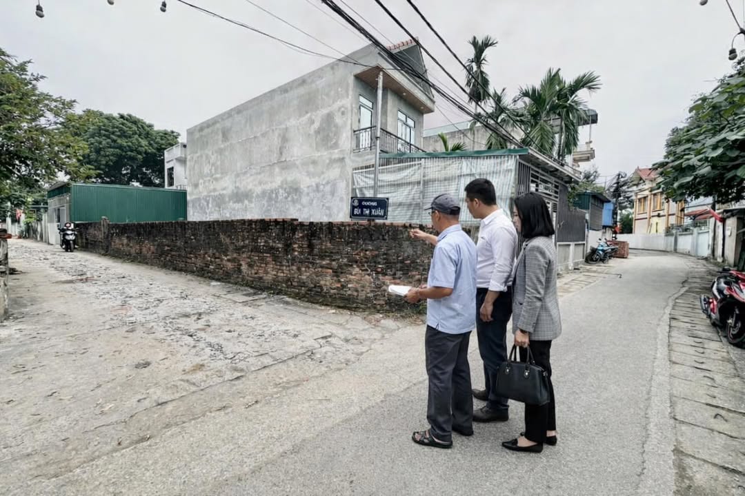 Đất lô góc Hữu Nghị, Hòa Bình 63.8m² giá 1 tỷ - Đường thông ô tô tránh nhau!