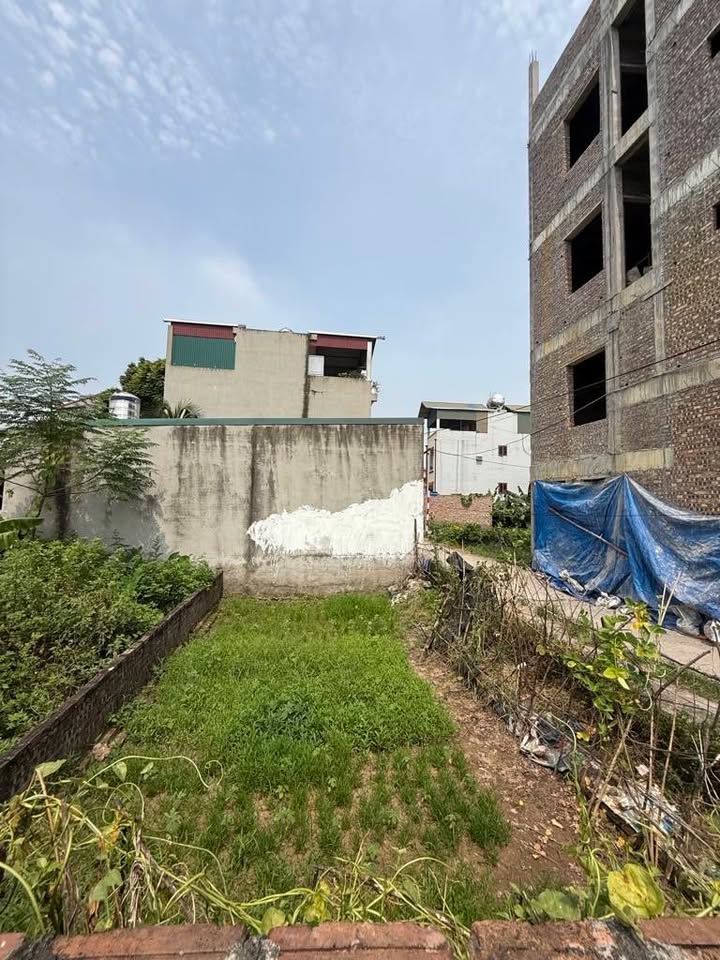 Đất mặt ngõ kinh doanh Ỷ Lan, Gia Lâm 54m² giá thỏa thuận - Ô tô vào nhà, lô góc hiếm!