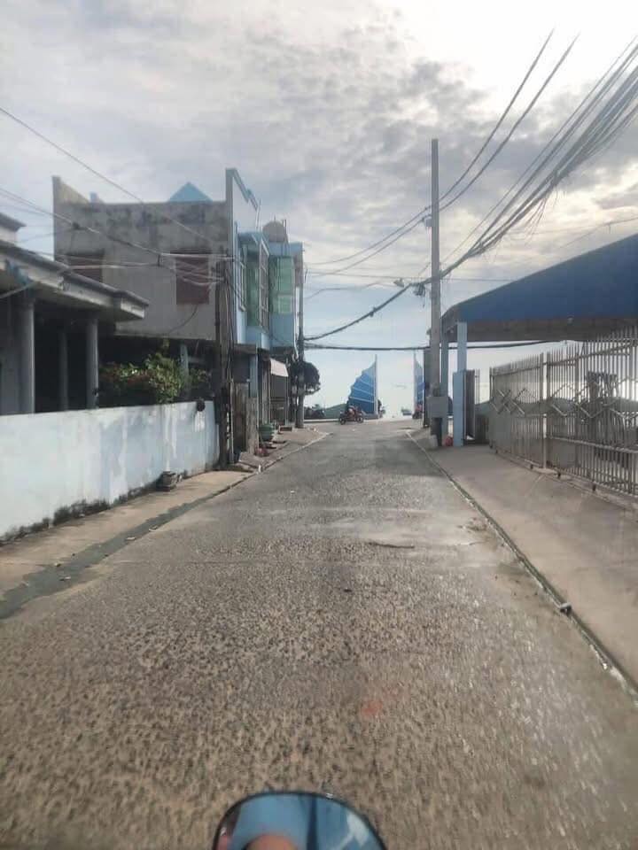 Nhà cấp bốn Mũi Né 121m² giá 1.8 tỷ - Bán gấp, vị trí đắc địa!