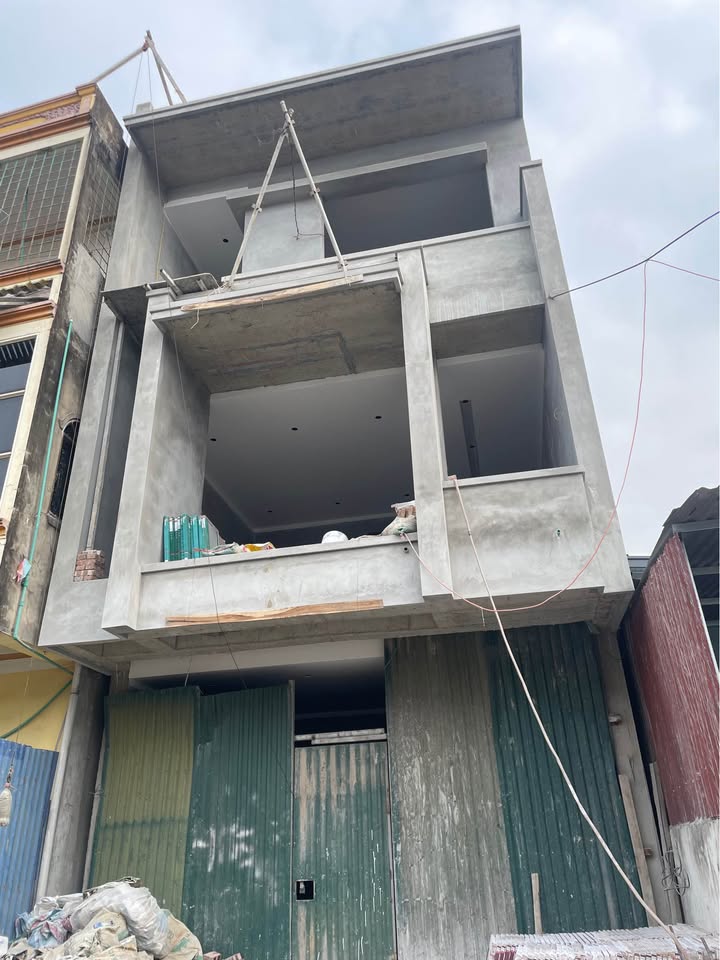 Nhà phố Thái Nguyên 90m² giá 5 tỷ - Vị trí đẹp, kinh doanh thuận lợi!