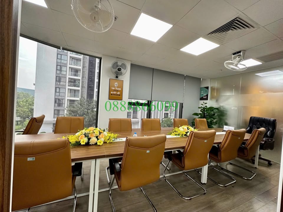 Văn phòng cho thuê Trần Thái Tông, Cầu Giấy 200m² - Không gian làm việc hiện đại