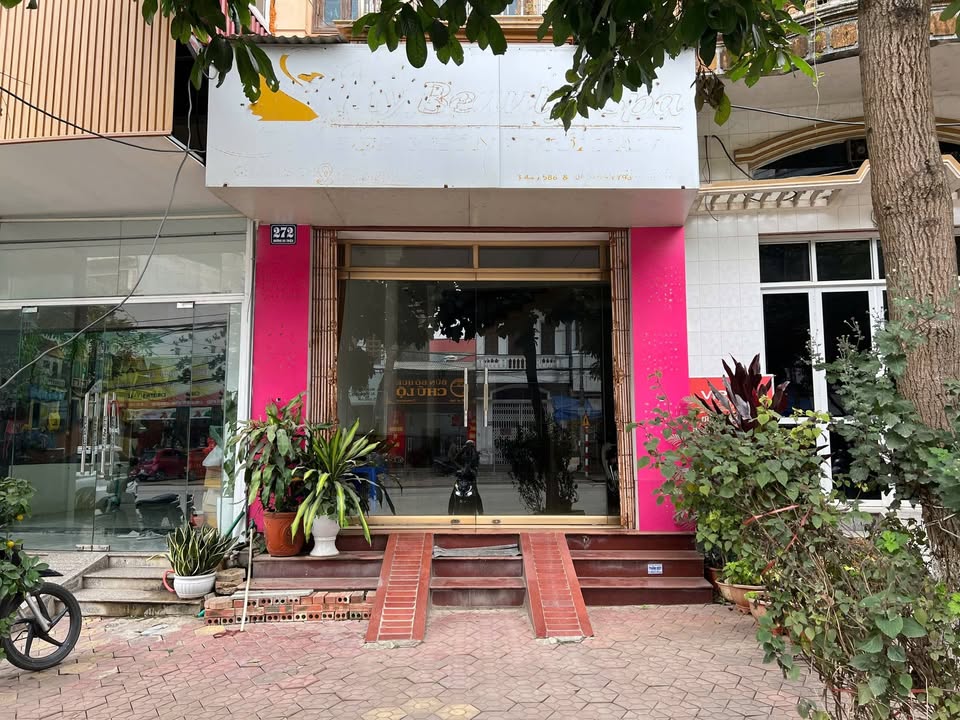 Cho thuê mặt bằng kinh doanh đường Bà Triệu Lạng Sơn - Vỉa hè rộng rãi, thoáng mát!