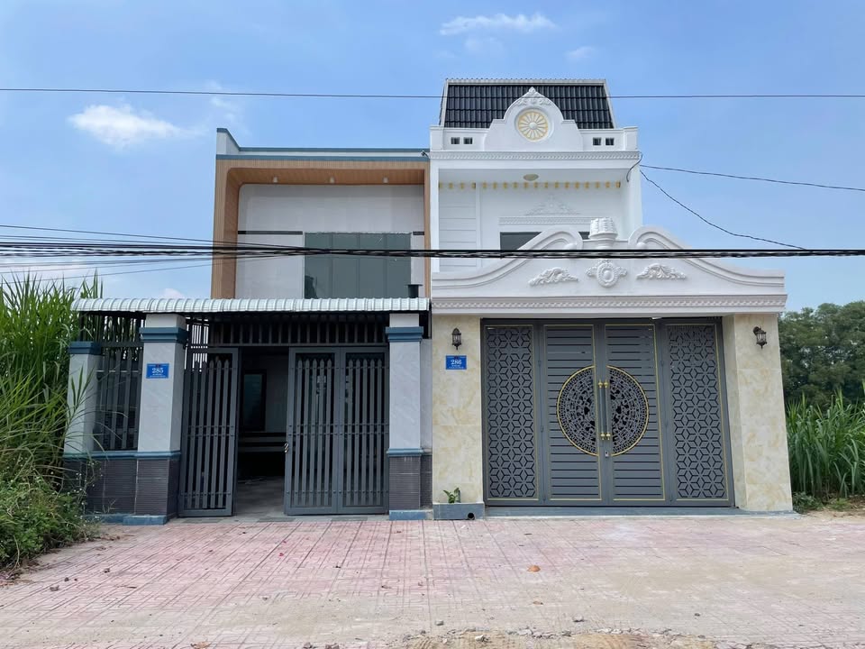 Nhà mặt tiền đường Chùa Tháp, Đức Hòa 90m² giá 2.25 tỷ - Kinh doanh đa ngành, vị trí đắc địa!