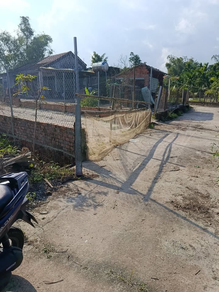 Đất nền Bình Giang Thăng Bình 265m² giá 1 tỷ - Đường ô tô rộng rãi, dân cư sầm uất!