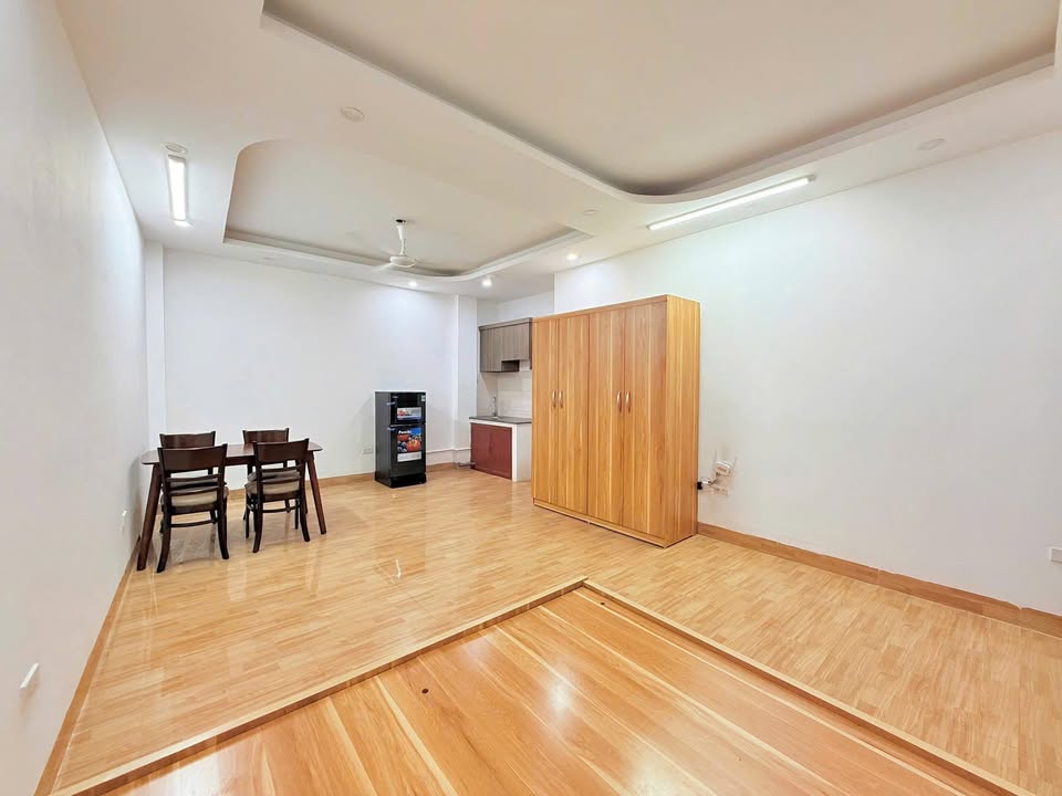 Studio cho thuê tại Cầu Giấy 35m² - Không chung chủ, ở ngay!
