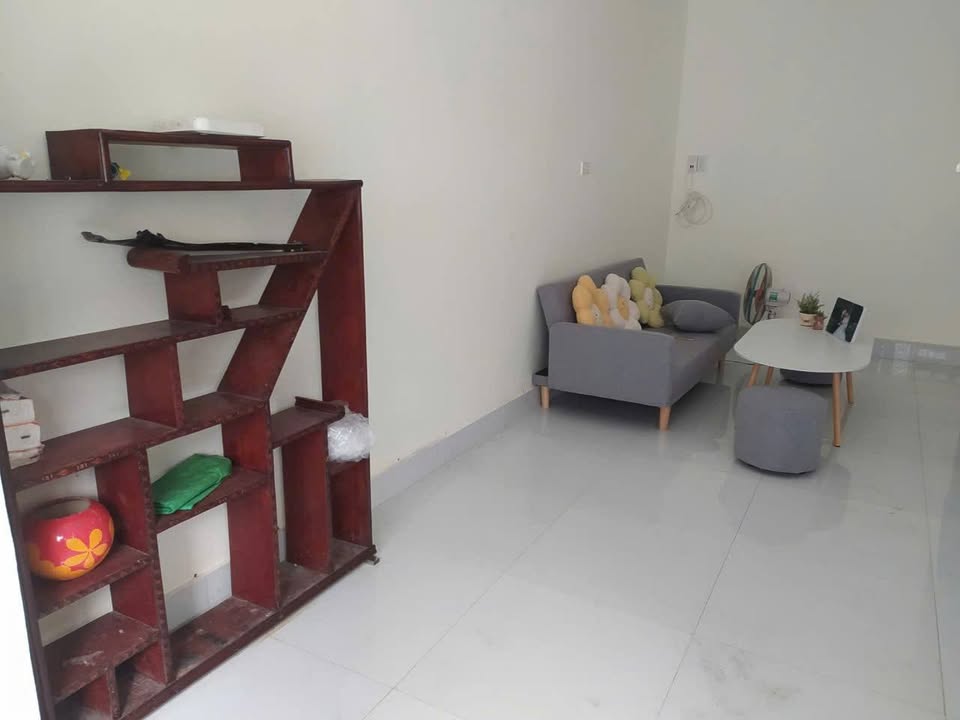 Cho thuê nhà 3 tầng tại ngõ Hồ Xuân Hương, Hải Dương - Giá 2,5 triệu/tháng, đầy đủ tiện nghi!