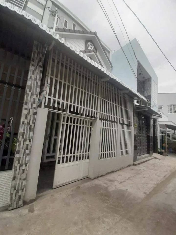 Nhà Trệt Lửng Hẻm 3-4 Đường Nguyễn Văn Cừ 79.7m² giá 3 tỷ - Thương lượng hấp dẫn!