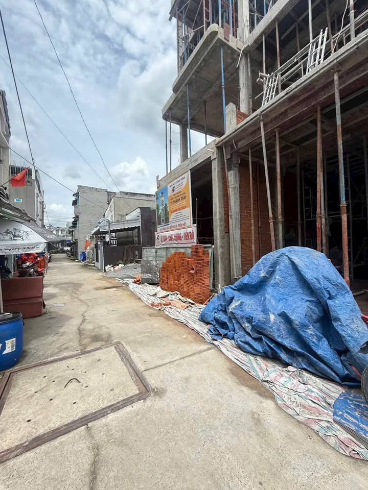 Đất thổ cư đường Thạnh Lộc 29, Quận 12 - Diện tích 72m² - Giá 4.2 tỷ - Cơ hội đầu tư tốt!