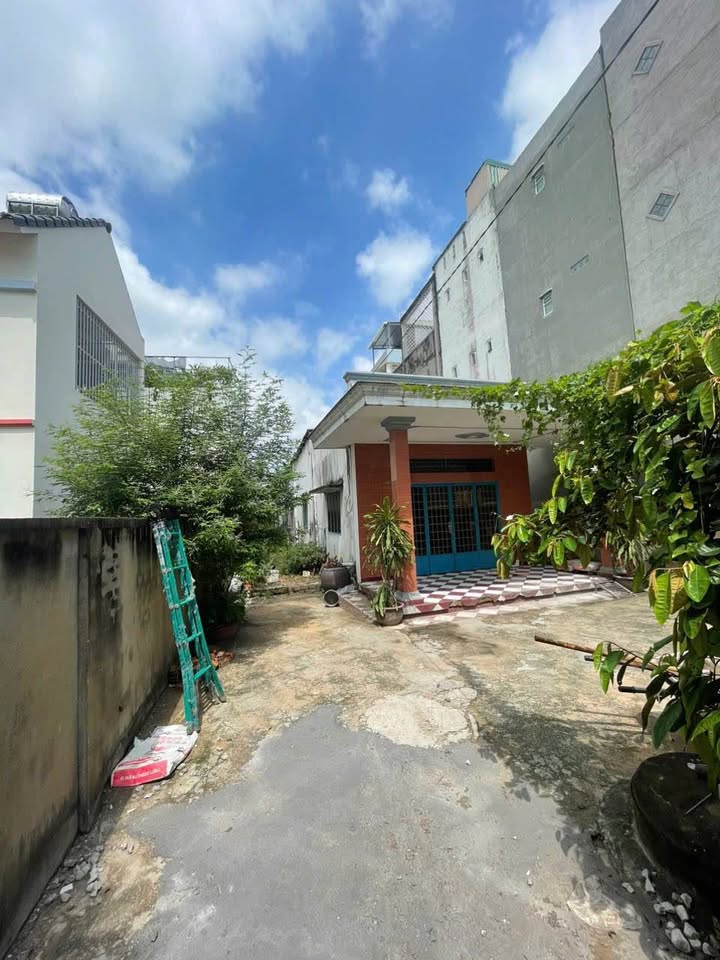 Nhà phố Lã Xuân Oai Thủ Đức 330m² giá chỉ 13.2 tỷ - Pháp lý rõ ràng