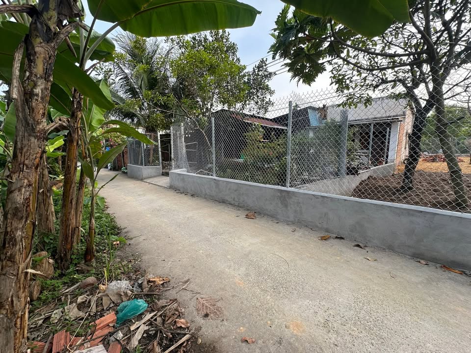 Đất vườn thổ cư 300m² tại Nhơn Trạch - Giá cực hấp dẫn, sổ đỏ chính chủ!